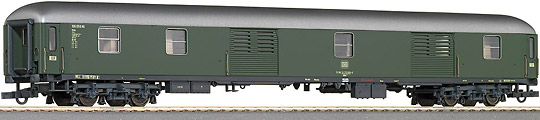 Express train baggage car<br /><a href='images/pictures/Roco/44756.jpg' target='_blank'>Full size image</a>